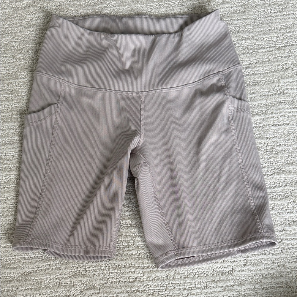 Zella Women's Light Gray Bike Shorts